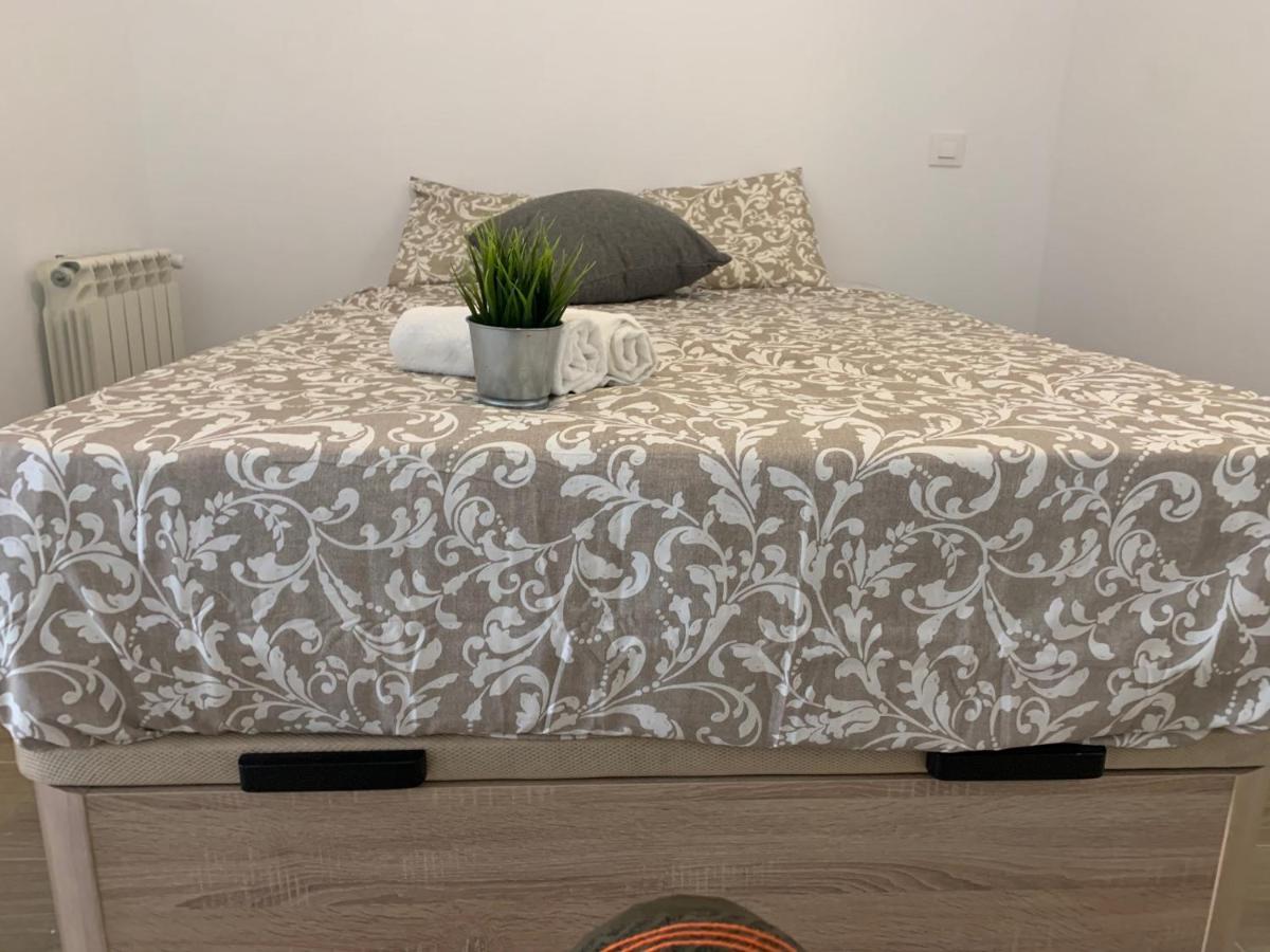 Moncloa-Arguelles Nuevos Pisos Apartment มาดริด ภายนอก รูปภาพ